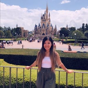 Meet your Posher, Janet